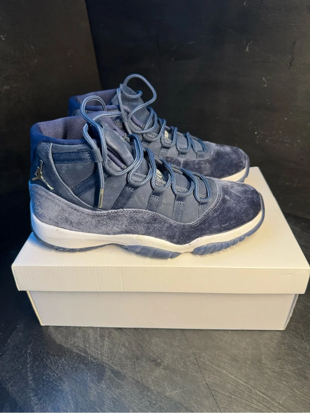 Jordan 11 women’s  Lace-Up High Top Boots - Navy Blue